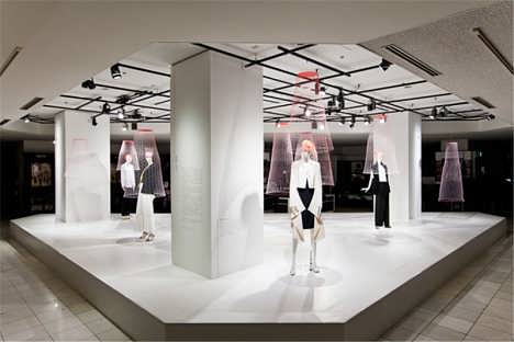 成都最好的精品服裝店 女裝店 男裝店 專(zhuān)賣(mài)店 職業(yè)裝店裝修設(shè)計(jì)公司